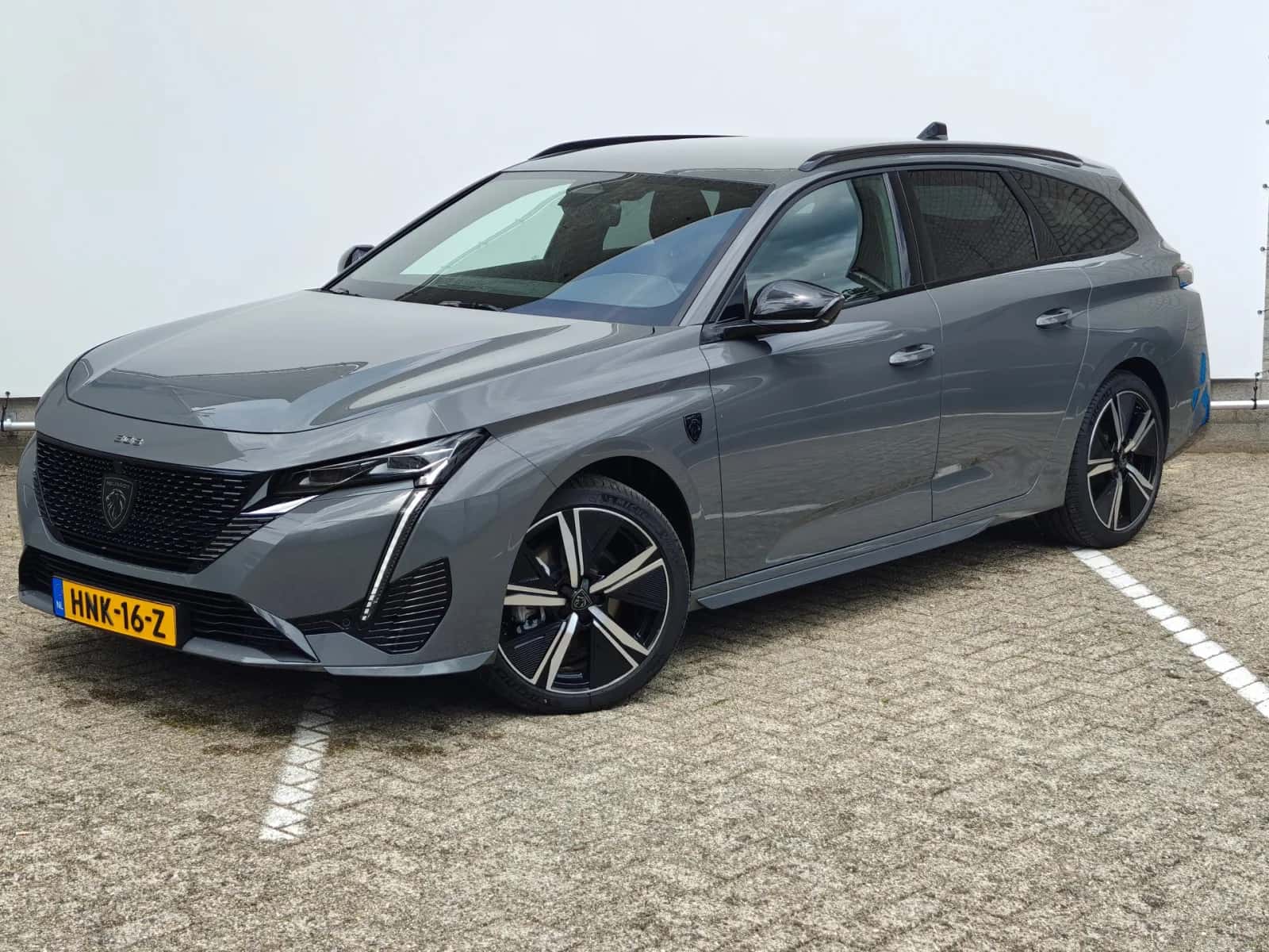 Peugeot 308 (2025) — foto 1