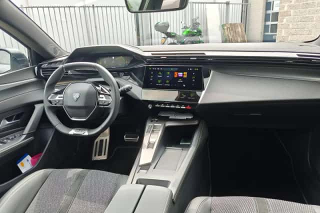 Peugeot 308 (2025) thumbnail 4