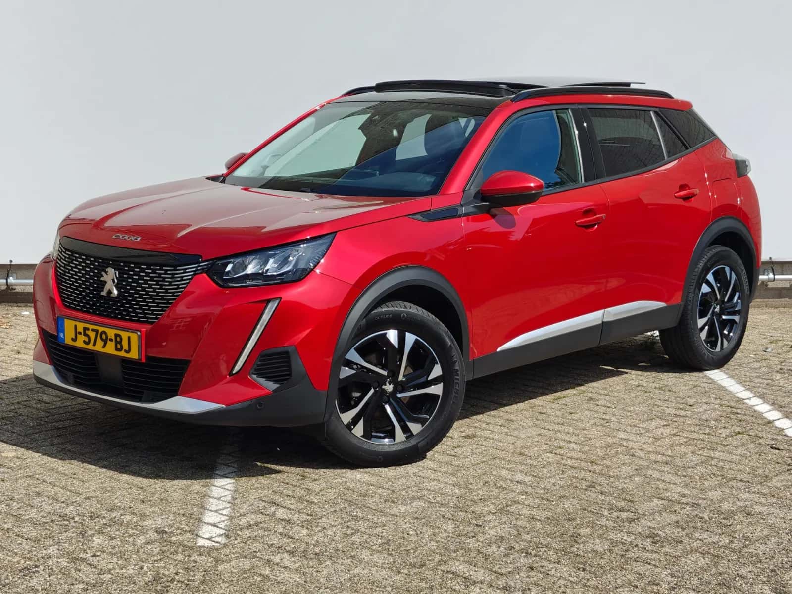 Peugeot 2008 (2020) — foto 1