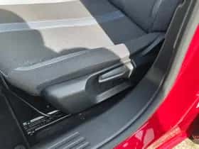 Peugeot 2008 (2020) thumbnail 12