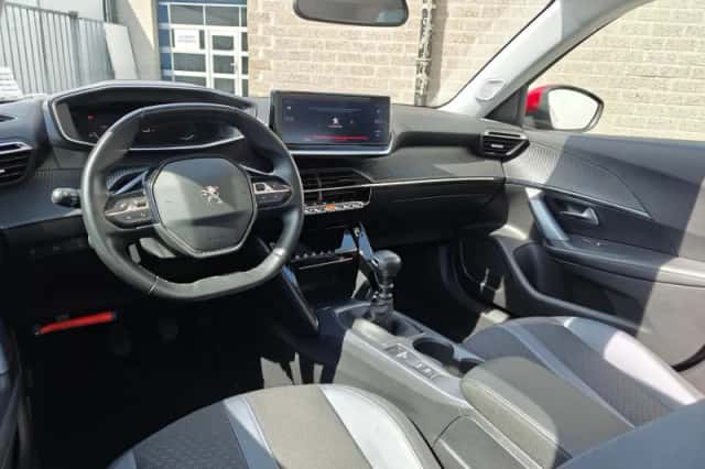 Peugeot 2008 (2020) thumbnail 15