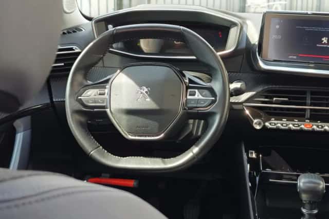 Peugeot 2008 (2020) thumbnail 16