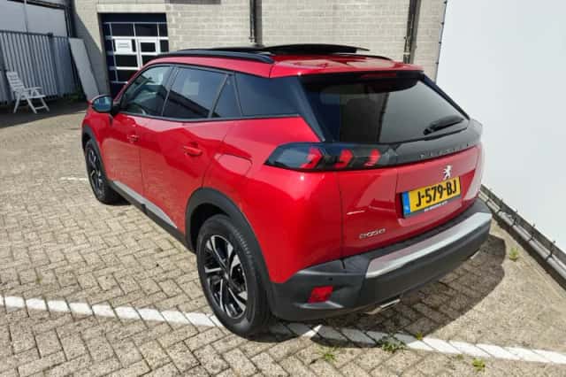 Peugeot 2008 (2020) thumbnail 3