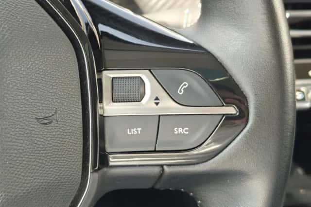 Peugeot 2008 (2020) thumbnail 22