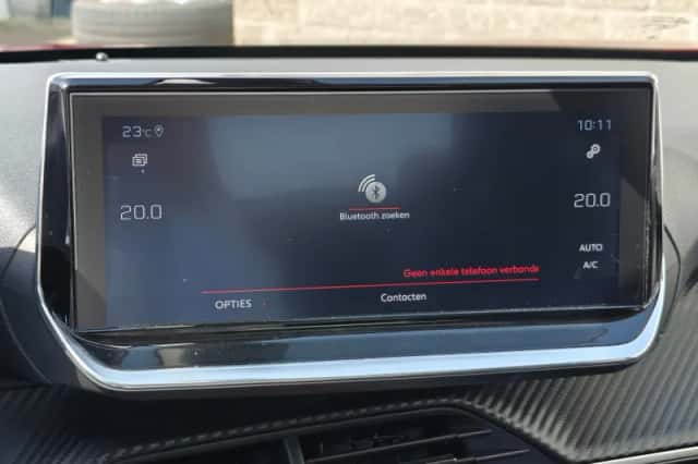 Peugeot 2008 (2020) thumbnail 27
