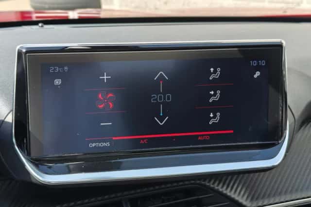 Peugeot 2008 (2020) thumbnail 29