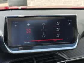 Peugeot 2008 (2020) thumbnail 29