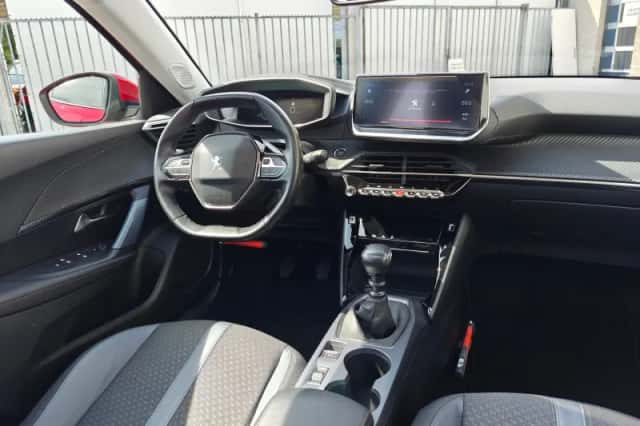 Peugeot 2008 (2020) thumbnail 4