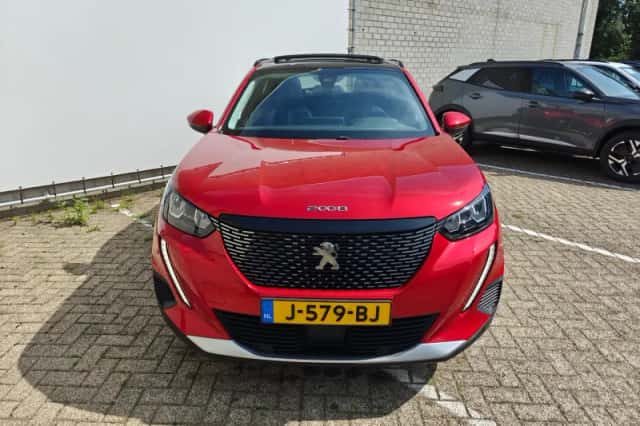 Peugeot 2008 (2020) thumbnail 6