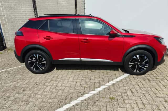 Peugeot 2008 (2020) thumbnail 8