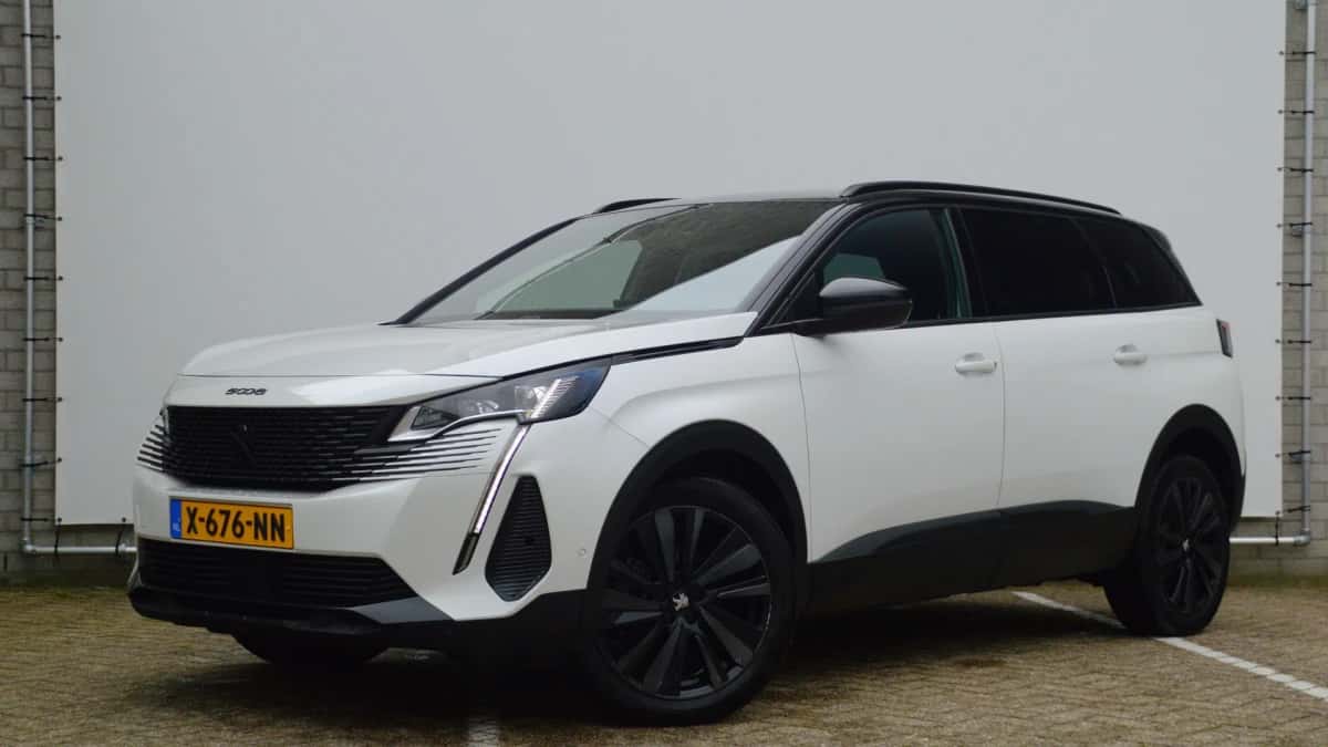 Peugeot 5008 (2024) — foto 1