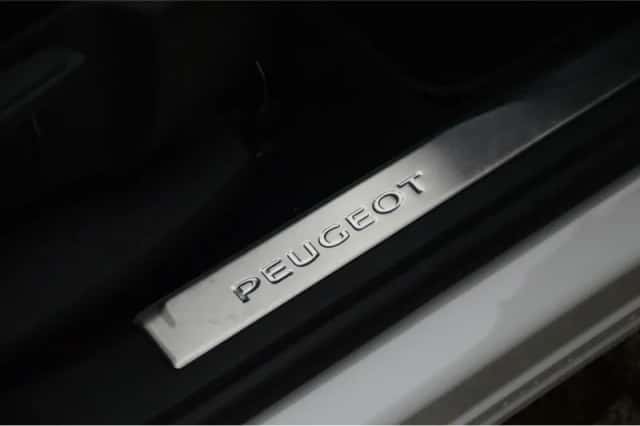 Peugeot 5008 (2024) thumbnail 11