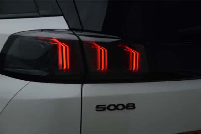 Peugeot 5008 (2024) thumbnail 33