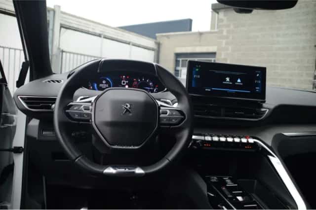Peugeot 5008 (2024) thumbnail 39