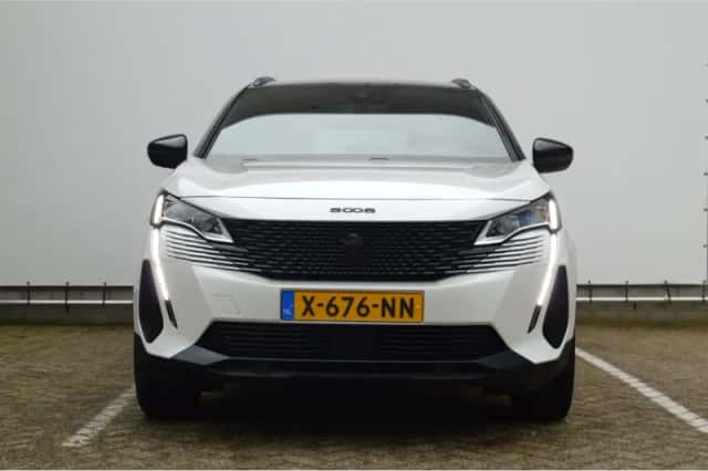 Peugeot 5008 (2024) thumbnail 5