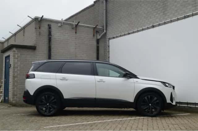 Peugeot 5008 (2024) thumbnail 42