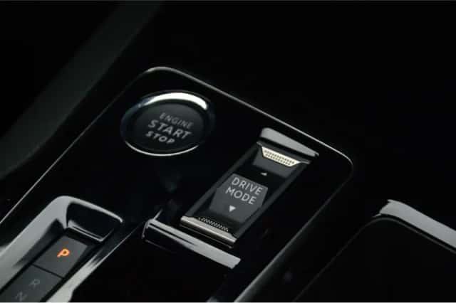 Peugeot 5008 (2024) thumbnail 6