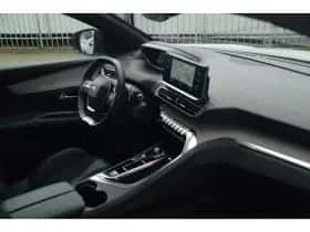 Peugeot 5008 (2024) thumbnail 9