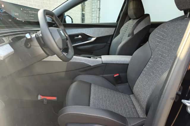 Peugeot 3008 (2025) thumbnail 11
