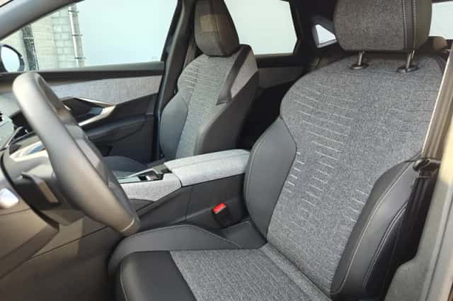 Peugeot 3008 (2025) thumbnail 5