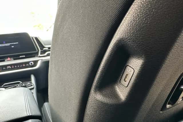Kia Sportage (2023) thumbnail 21