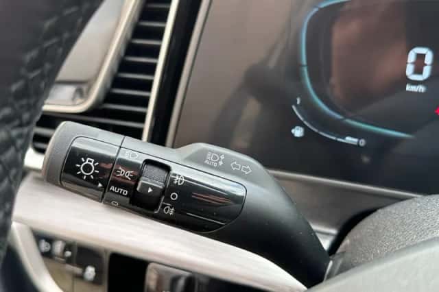 Kia Sportage (2023) thumbnail 24