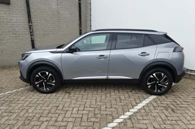 Peugeot 2008 (2022) thumbnail 2