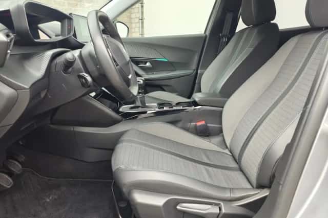 Peugeot 2008 (2022) thumbnail 11