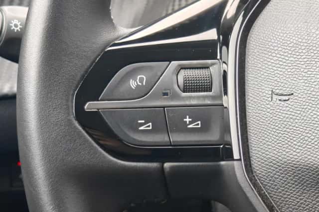 Peugeot 2008 (2022) thumbnail 20