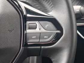 Peugeot 2008 (2022) thumbnail 21