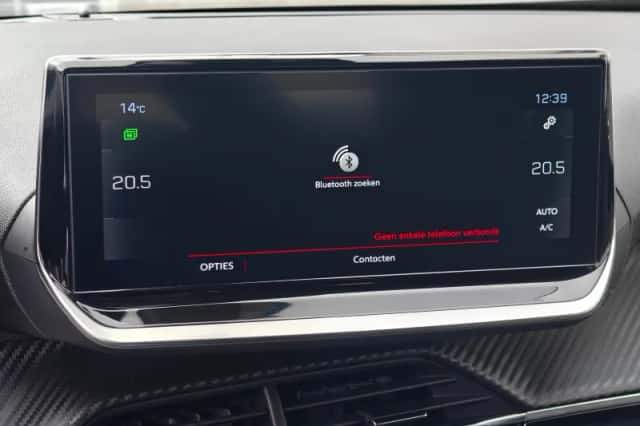 Peugeot 2008 (2022) thumbnail 24
