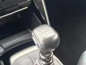 Peugeot 2008 (2022) thumbnail 30