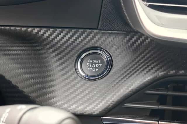 Peugeot 2008 (2022) thumbnail 31