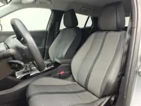 Peugeot 2008 (2022) thumbnail 5