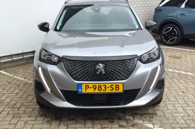 Peugeot 2008 (2022) thumbnail 6