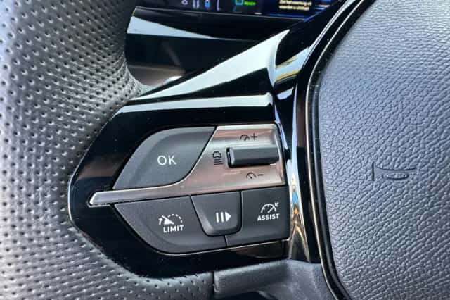 Peugeot 308 (2023) thumbnail 23