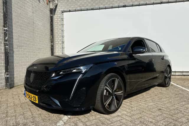 Peugeot 308 (2023) thumbnail 4