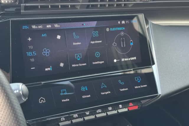 Peugeot 308 (2023) thumbnail 36