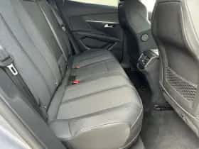 Peugeot 3008 (2023) thumbnail 11