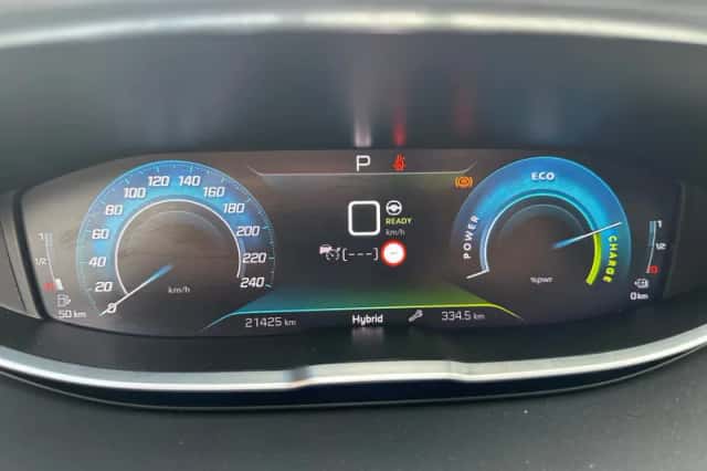 Peugeot 3008 (2023) thumbnail 14