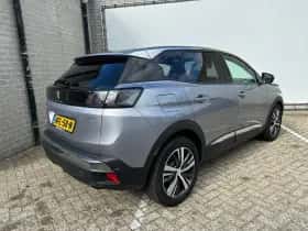 Peugeot 3008 (2023) thumbnail 9
