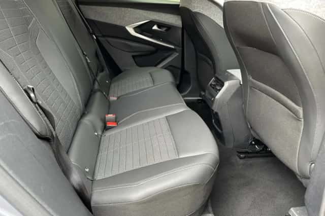 Peugeot 3008 (2024) thumbnail 14