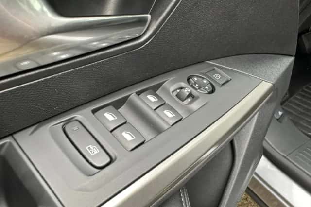 Peugeot 3008 (2024) thumbnail 20