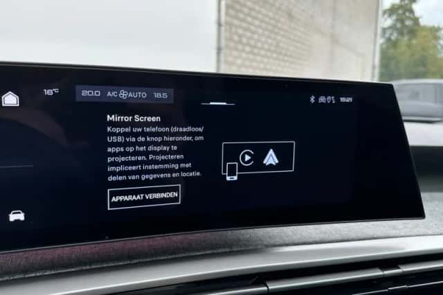 Peugeot 3008 (2024) thumbnail 25