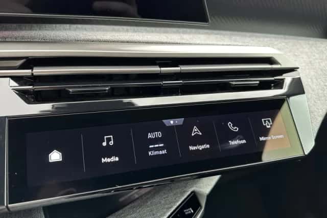 Peugeot 3008 (2024) thumbnail 27