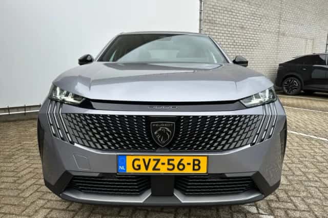 Peugeot 3008 (2024) thumbnail 6