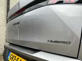 Peugeot 3008 (2024) thumbnail 8