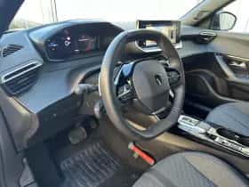 Peugeot 2008 (2024) thumbnail 15