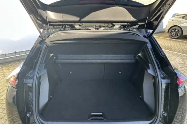 Peugeot 2008 (2024) thumbnail 17