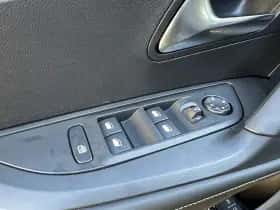 Peugeot 2008 (2024) thumbnail 21
